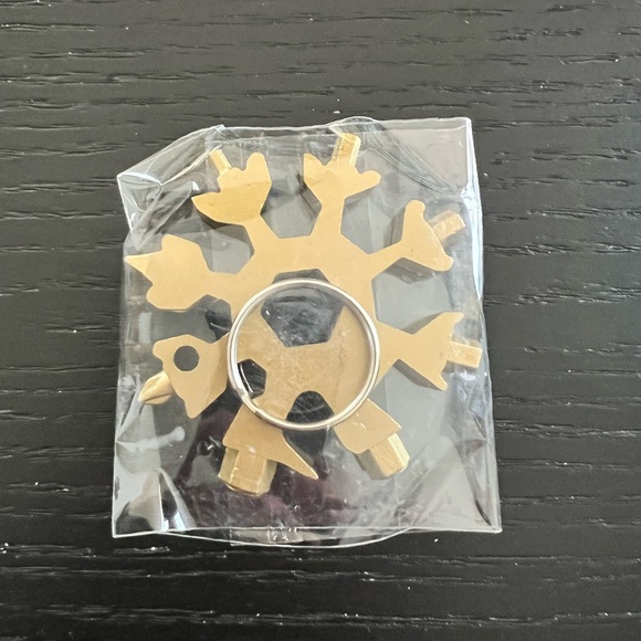 Multi-tool keychain‎ - Picture 2 of 2